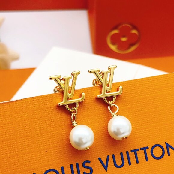 Louis Vuitton earrings - Picture 1 of 4